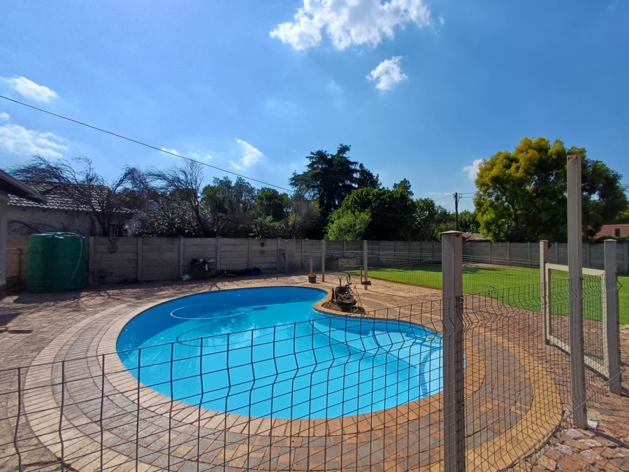 3 Bedroom Property for Sale in Vaalpark Free State